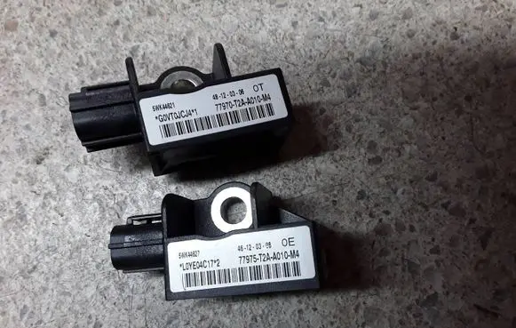 Honda CR-V Airbag deployment crash/impact sensor 5WK44621 77970T2AA010M4