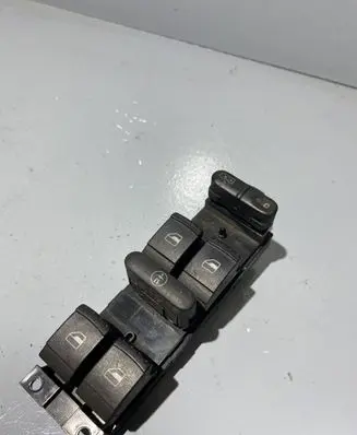 Skoda Octavia Mk1 (1U) Electric window control switch 1J4959857A 03755020