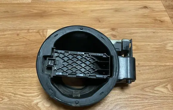 Opel Insignia A Fuel tank cap lock 13352310