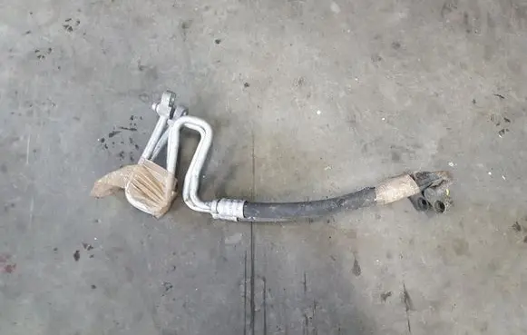 BMW 7 E38 Air conditioning (A/C) pipe/hose