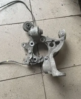 Volvo S60 Front wheel hub spindle knuckle
