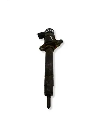Volvo V70 Fuel injector 30777314