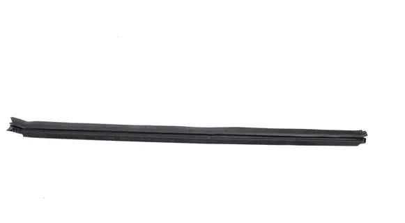Lexus CT 200H Front door glass trim molding A29272503