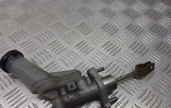 Suzuki Liana Clutch release bearing slave cylinder 
