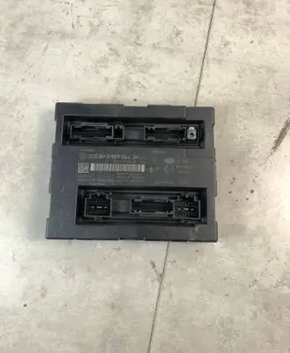 Audi Q5 SQ5 Central body control module 8K0907064JH