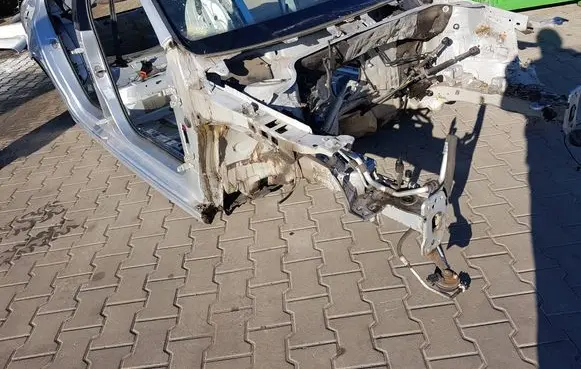 Front quarter panel