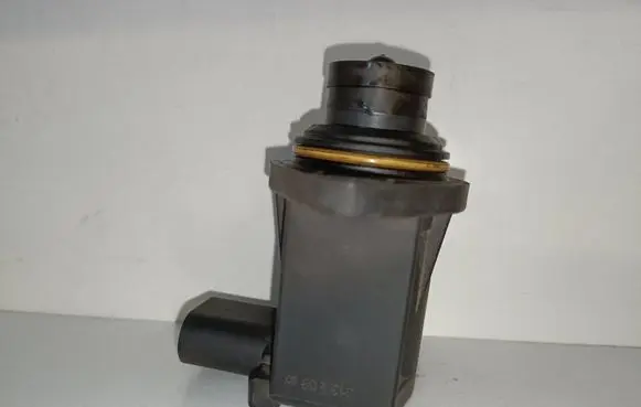 Volkswagen Eos Turbine electric control actuator 03C145710D 70244501 109T092