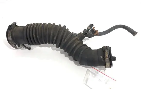 Air intake hose/pipe