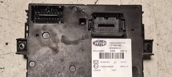 Peugeot Boxer Fuse module Y503440520113 BCM250L01 1371887080