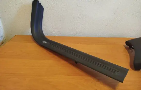 Volvo C30 Front sill trim cover 8641785 11137
