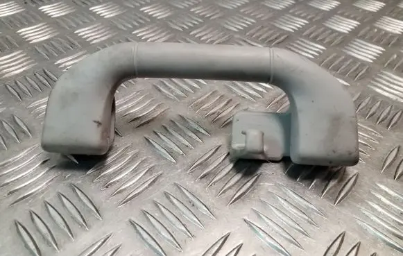 Mercedes-Benz E W212 Rear interior roof grab handle A2048100151