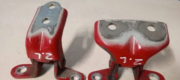 Rear door hinge set