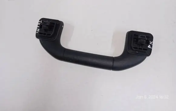 Mercedes-Benz E W212 Front interior roof grab handle A204100051 204100051