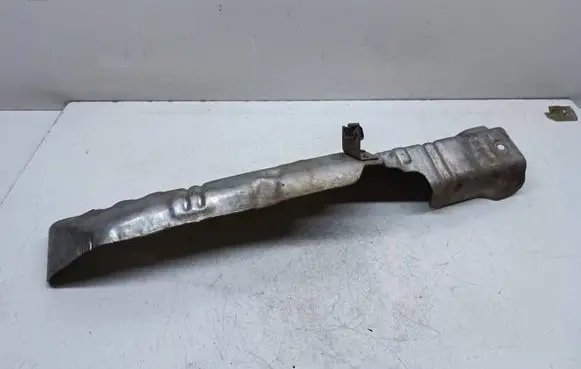 BMW X3 F25 Heat shield in engine bay 8511809