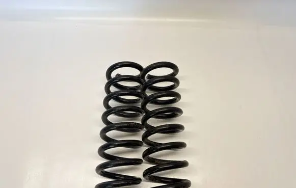 Mercedes-Benz SLK R171 Rear coil spring 