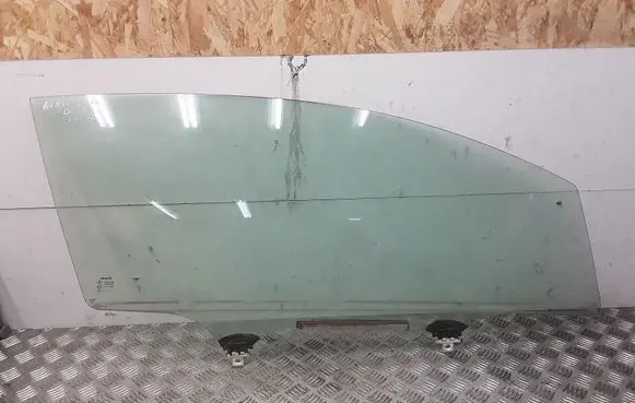 Toyota Auris 150 Front door window/glass (coupe) 43R00097