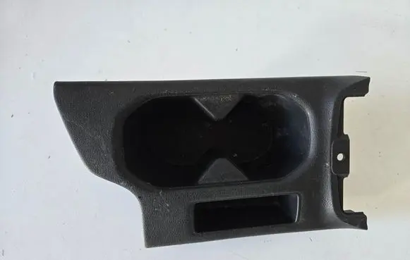 Nissan Leaf II (ZE1) Cup holder front 969315SJ0A
