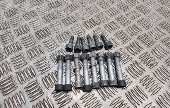 Mercedes-Benz E W212 Nuts/bolts 