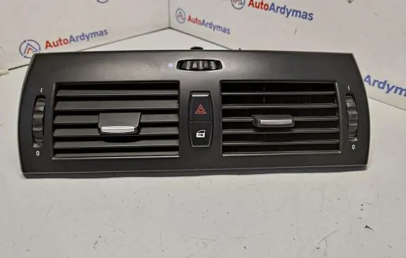 BMW X3 E83 Dash center air vent grill 3400074 64223400074