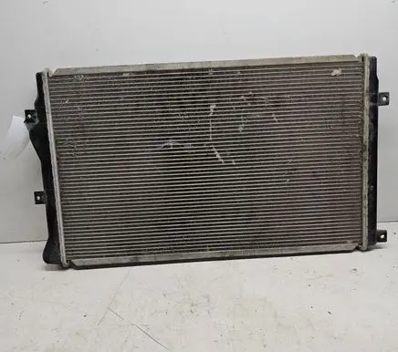 Coolant radiator