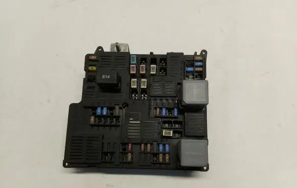 Volvo XC60 Fuse module 32212299