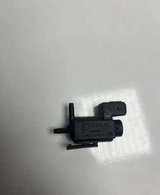 BMW 5 GT F07 Turbo solenoid valve 70231800