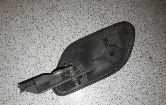 BMW 5 E39 Front door interior handle 8125514