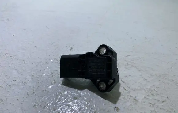Audi A1 Intake manifold 03G906051D 0261230267 120928T233601C