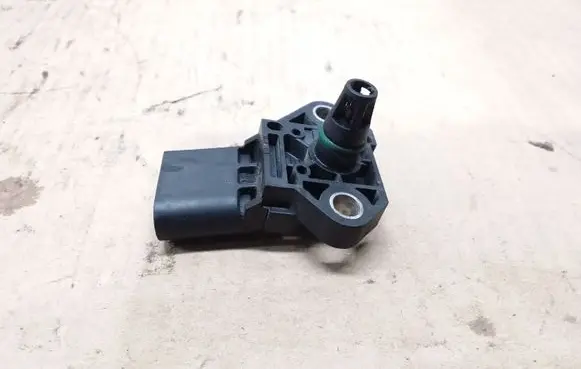 Volkswagen Golf VII Air pressure sensor 0281002977 03G906051E