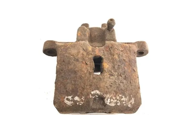 Mitsubishi Pajero Rear brake caliper