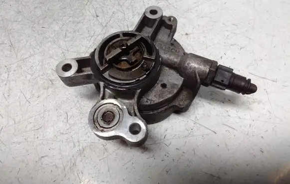 Volvo S40 Vacuum pump D1651C 2004N