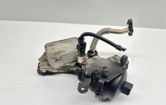 Peugeot 308 Oil filter mounting bracket 9823532380 9828711180