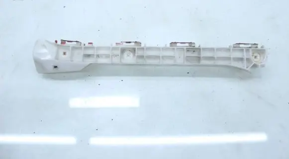 Toyota Prius (XW30) Rear bumper mounting bracket 5257547020