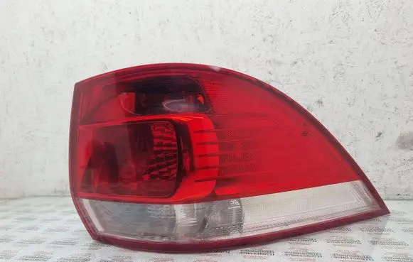 Volkswagen Golf V Rear/tail lights 1K9945096A