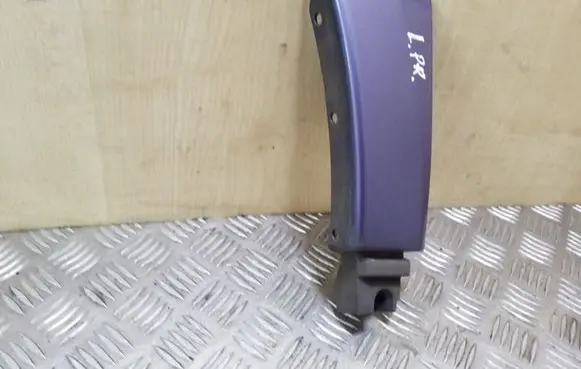 Subaru Forester SG Front arch trim 