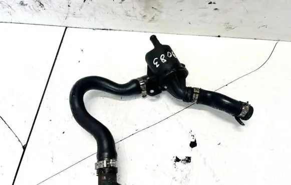 Opel Astra H Breather/breather pipe/hose 55185372