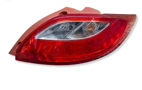Mazda 2 Rear/tail lights D65151150