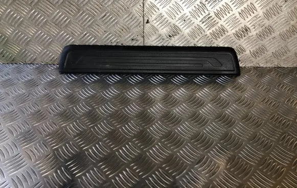 KIA Sportage Front sill trim cover 858833U010