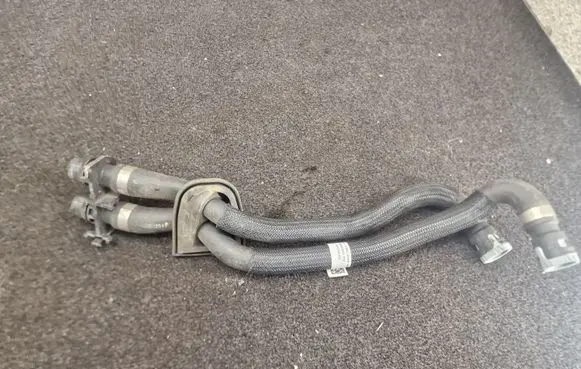 Land Rover Range Rover Evoque L551 Engine coolant pipe/hose K8D218C266BA