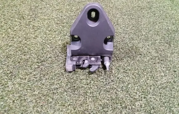 Loading door lock
