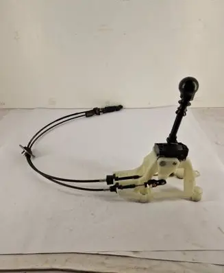 Mitsubishi Outlander Gear shifter/selector 