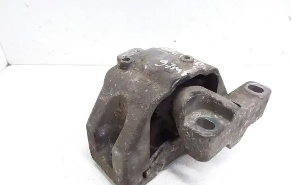 Audi A3 S3 8L Engine mount bracket 1J0199262AN