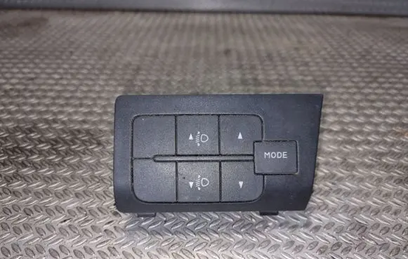 Citroen Jumper Headlight level height control switch 7355331110