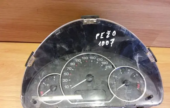 Peugeot 1007 Speedometer (instrument cluster) A2C53045317