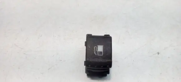 Volkswagen PASSAT B5.5 Fuel tank opening switch 1J0959833A