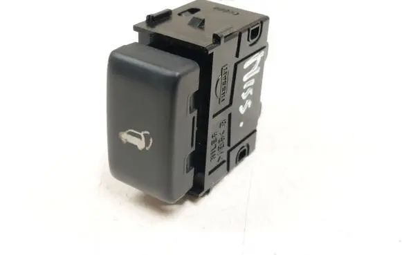 Tailgate opening switch