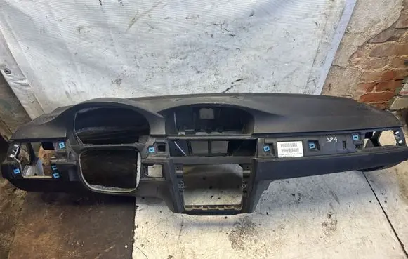 BMW 3 E90 E91 Dashboard 9120325