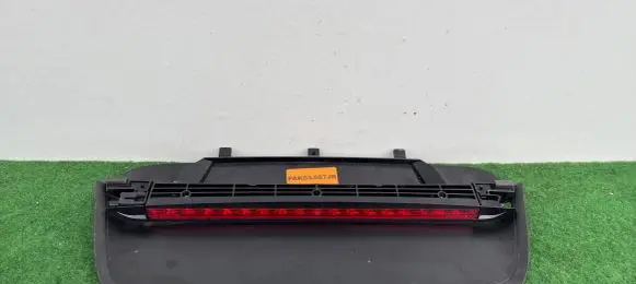 Mercedes-Benz CLA C118 X118 Third/center stoplight A1189069800