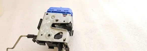 Audi A3 S3 8P Rear door lock 8D0839015A