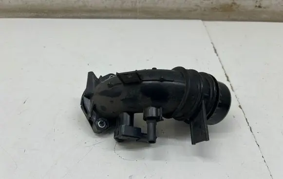 Mercedes-Benz GLA H247 Air intake hose/pipe A2820905700 A0081538928